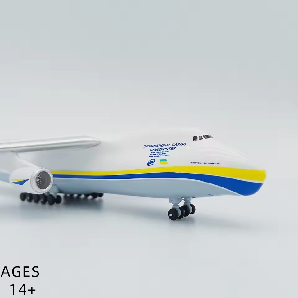 1: skala 400 Antonov An-124 pe - Model Airplane Plastic ulasan dan harga