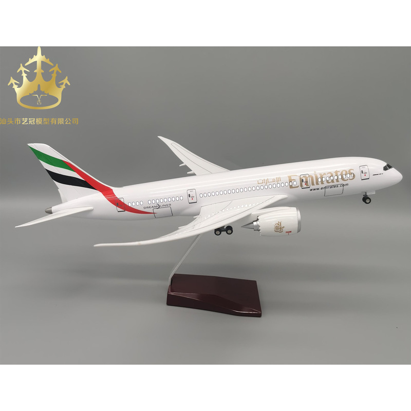 Model Pesawat Emirates 787 Sim - Model Airplane Plastic ulasan dan harga